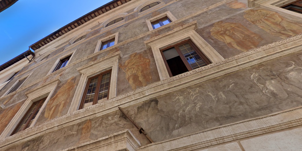 Maturino da Firenze - Facciata dipinta in Via della Maschera d'Oro, 7
