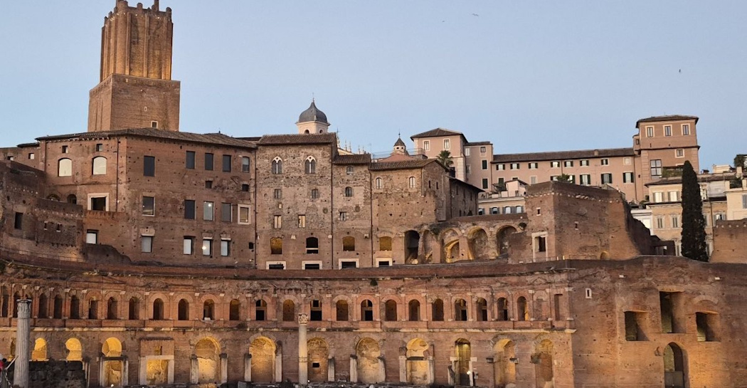 Il Grande Emiciclo visto da via dei Fori Imperiali