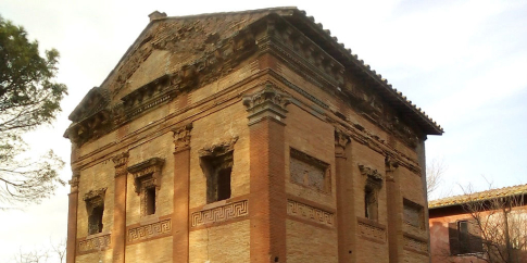 Il cd. Sepolcro di Annia Regilla nella caffarella. Ingresso alla cella