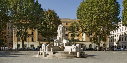 Fontana delle Anfore