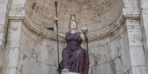 Fontana della Dea Roma in Piazza del Campidoglio