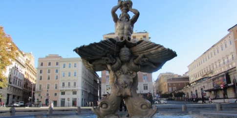 Fontana del Tritone