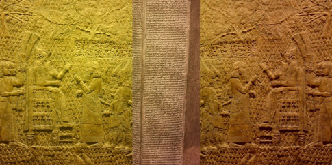 Una scena dal ciclo di rilievi dedicato alla caduta di Lachish e il prisma degli Annali di Sennacherib (Londra, British Museum)