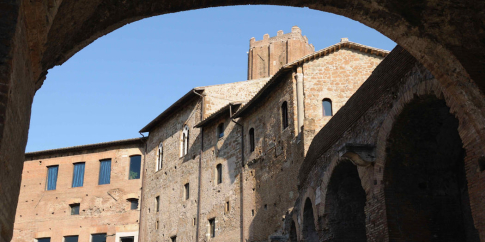 I Mercati dopo l’età antica: l’edificio del Corpo Centrale con Loggia Caetani e la Torre delle Milizie
