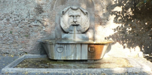 Fontana in Piazza Pietro D’illiria