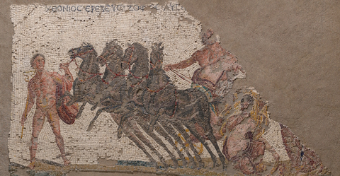 Centrale Montemartini, Sala Caldaie, Mosaico con ratto di Proserpina, dettaglio con carro di Plutone_fotografia © Zeno Colantoni (2015)