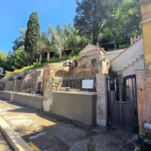 Ingresso alle tombe della Rupe di San Paolo Sepolcreto Ostiense