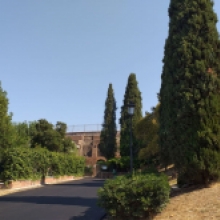 Parco del Colle Oppio, ingresso alla Domus Aurea