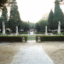 Il giardino e la fontana in piazza Mazzini