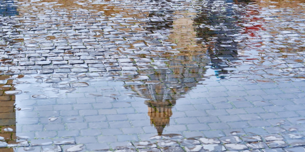 La storia al contrario. Papesse e antipapi, nani e fantasmi La storia al contrario. Papesse e antipapi, nani e fantasmi